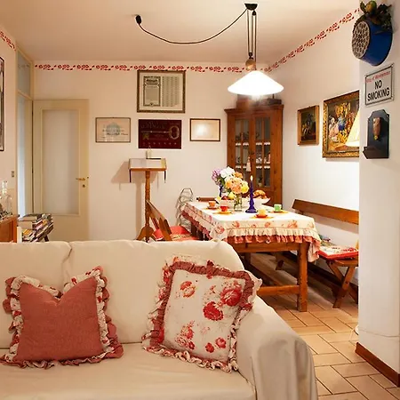 Foresteria Di Panigai Protti Apartamento